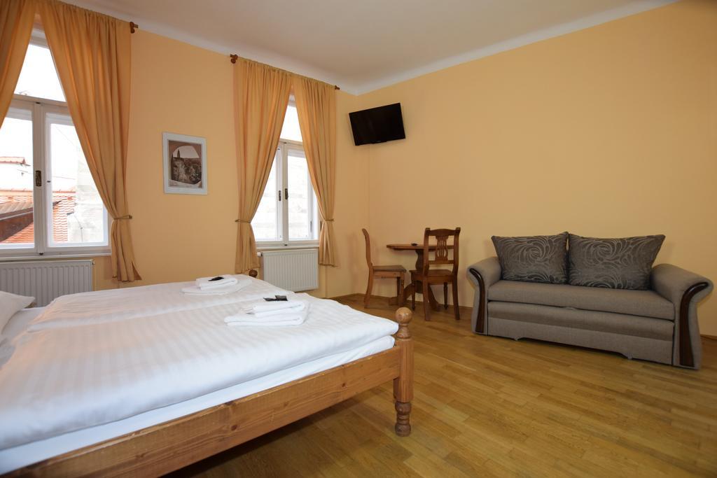 Pension Zamecka Apartma - Castle Apartments Чеський Крумлов Екстер'єр фото