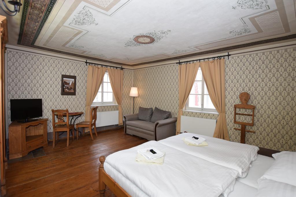 Pension Zamecka Apartma - Castle Apartments Чеський Крумлов Екстер'єр фото